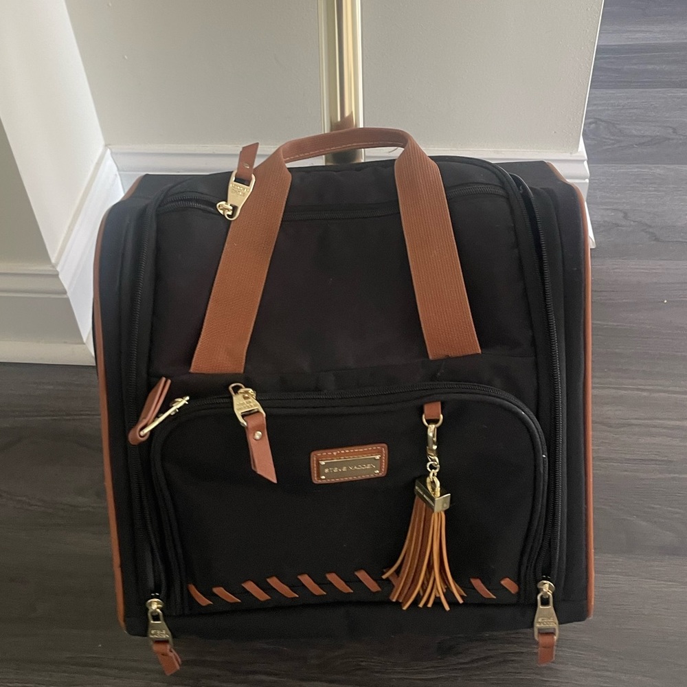 Steve Madden Carry On Travel Bag Luggage Wheels Suitcase Under Chair